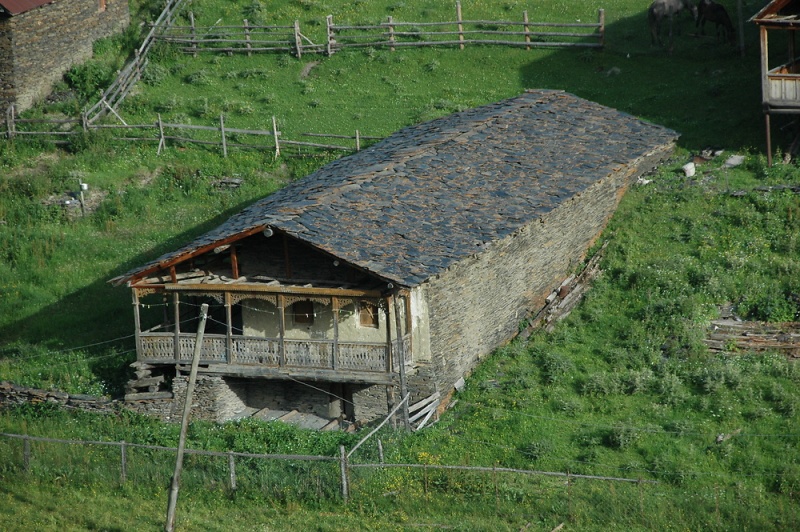 Vaizdas:Gruzija Tusheti Keselo namas.jpg